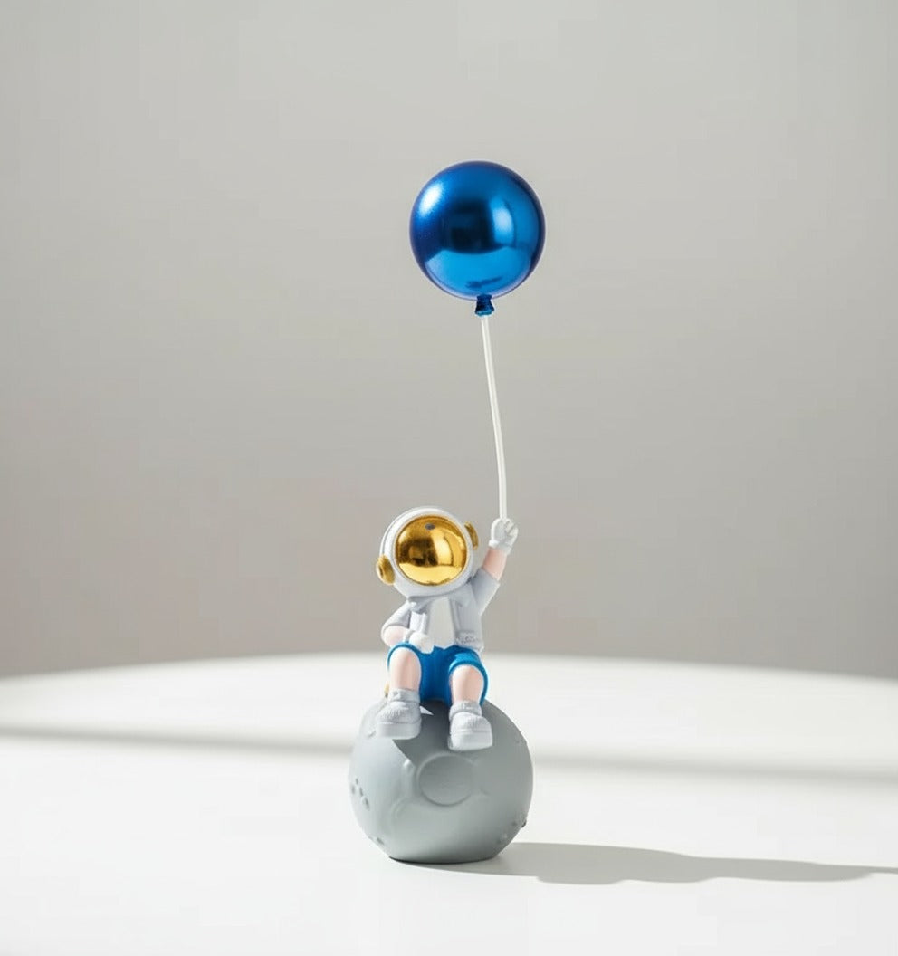Blue Astronaut Balloon Figurine